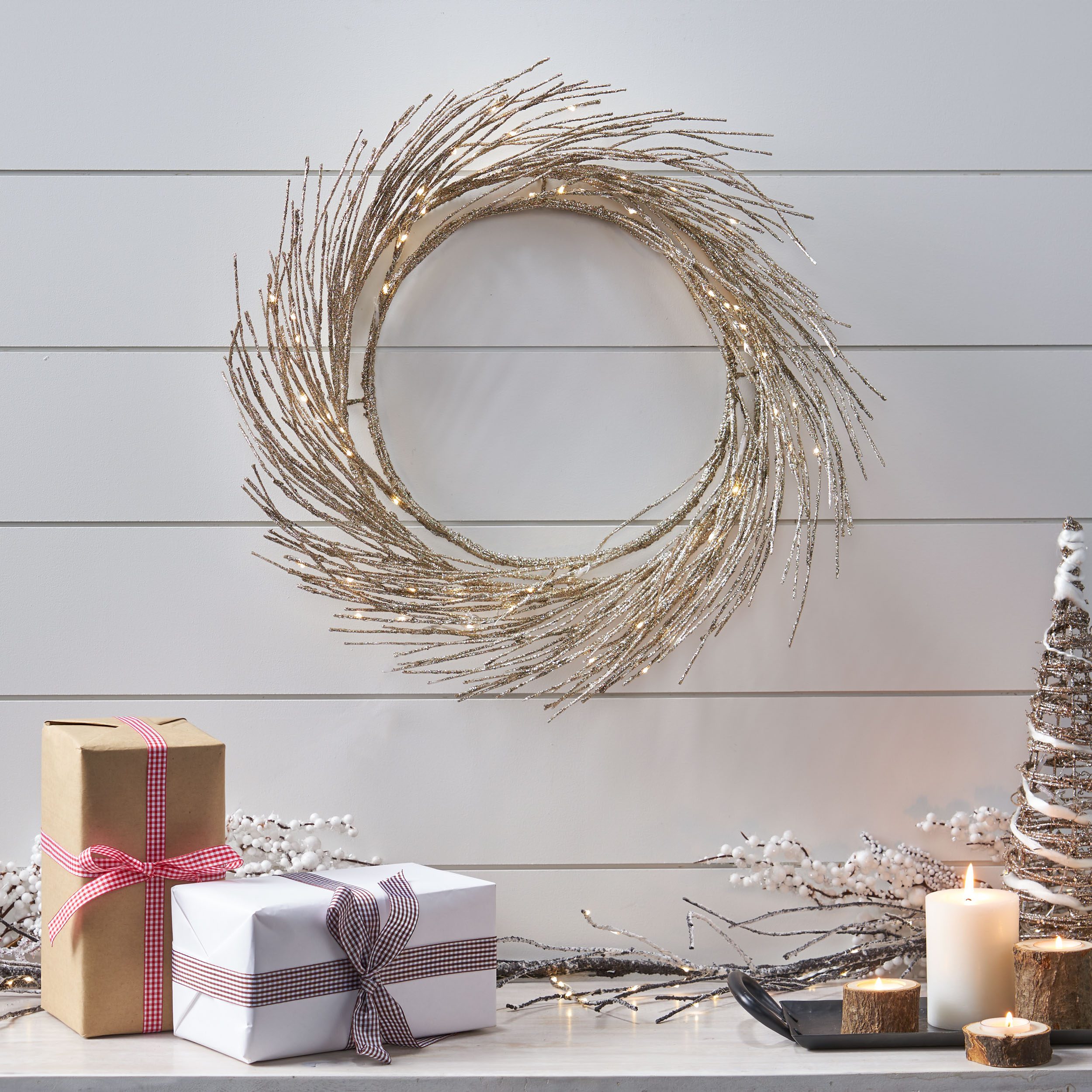 24" PAPER WREATH WITH LED LIGHTS - Image 3
